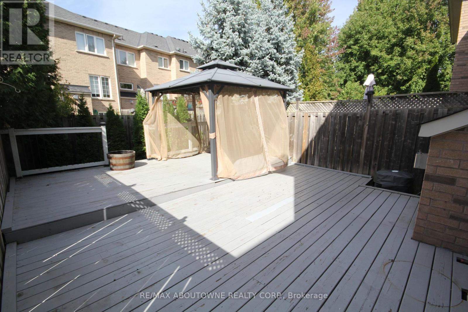 3490 Whilabout Terrace, Oakville, Ontario  L6L 6X6 - Photo 27 - W12442021