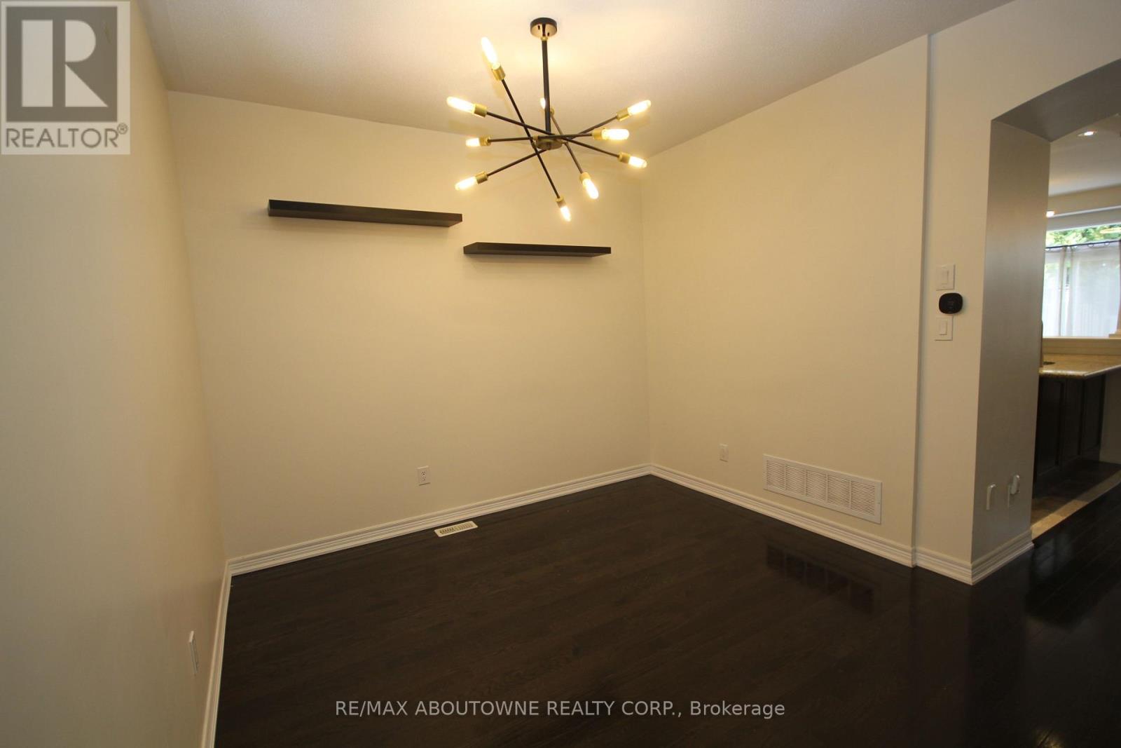 3490 Whilabout Terrace, Oakville, Ontario  L6L 6X6 - Photo 8 - W12442021