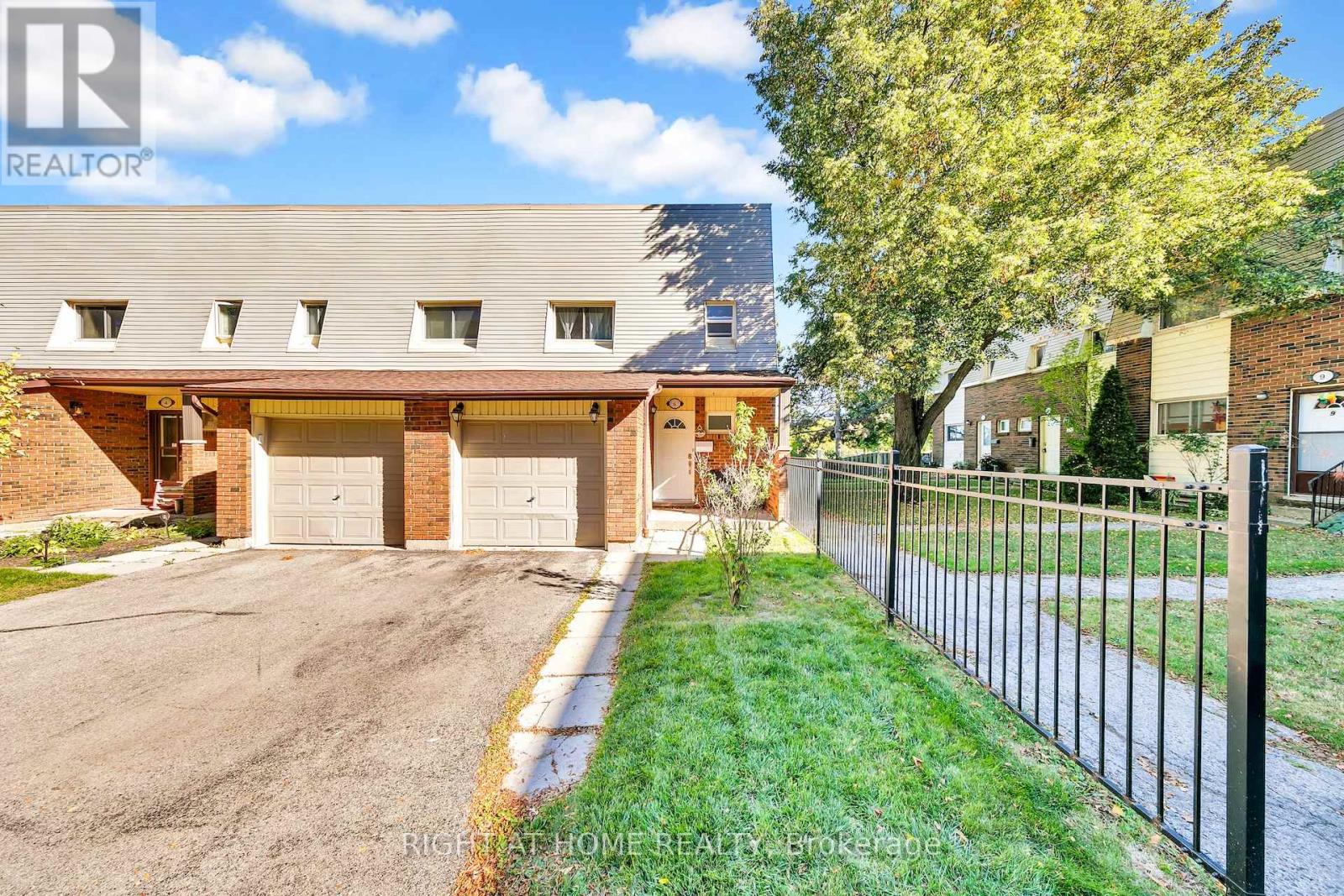 6 - 1460 Garth Street W, Hamilton (Falkirk), Ontario  L9B 1R6 - Photo 1 - X12442025