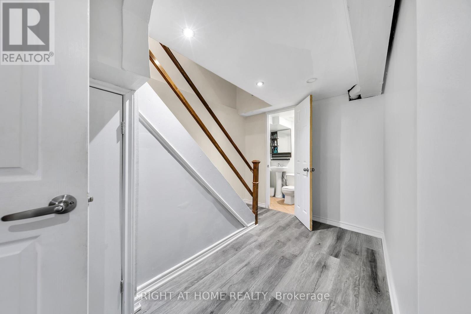 6 - 1460 Garth Street W, Hamilton (Falkirk), Ontario  L9B 1R6 - Photo 17 - X12442025