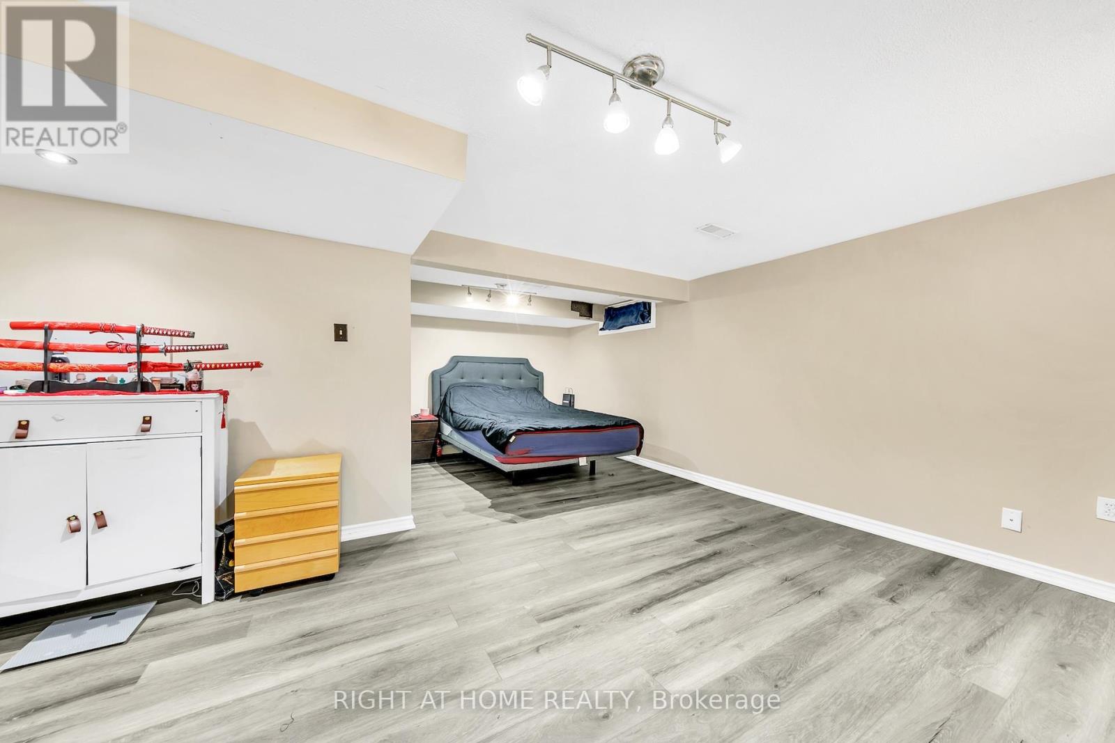 6 - 1460 Garth Street W, Hamilton (Falkirk), Ontario  L9B 1R6 - Photo 19 - X12442025