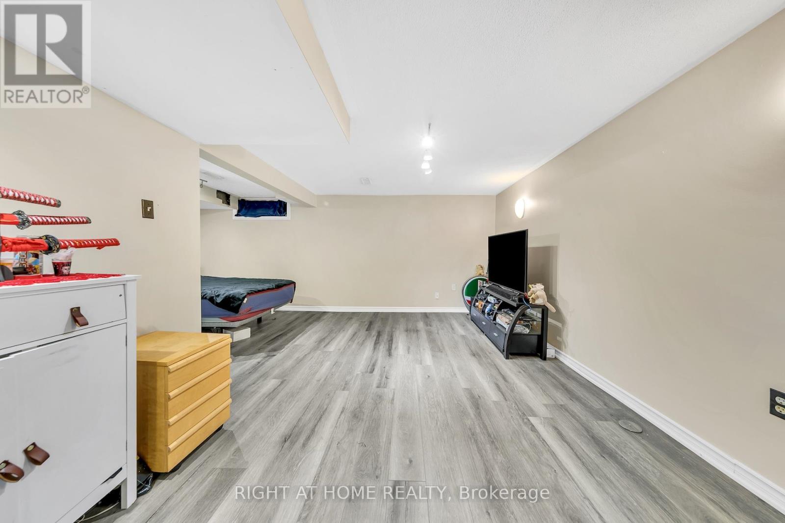 6 - 1460 Garth Street W, Hamilton (Falkirk), Ontario  L9B 1R6 - Photo 22 - X12442025