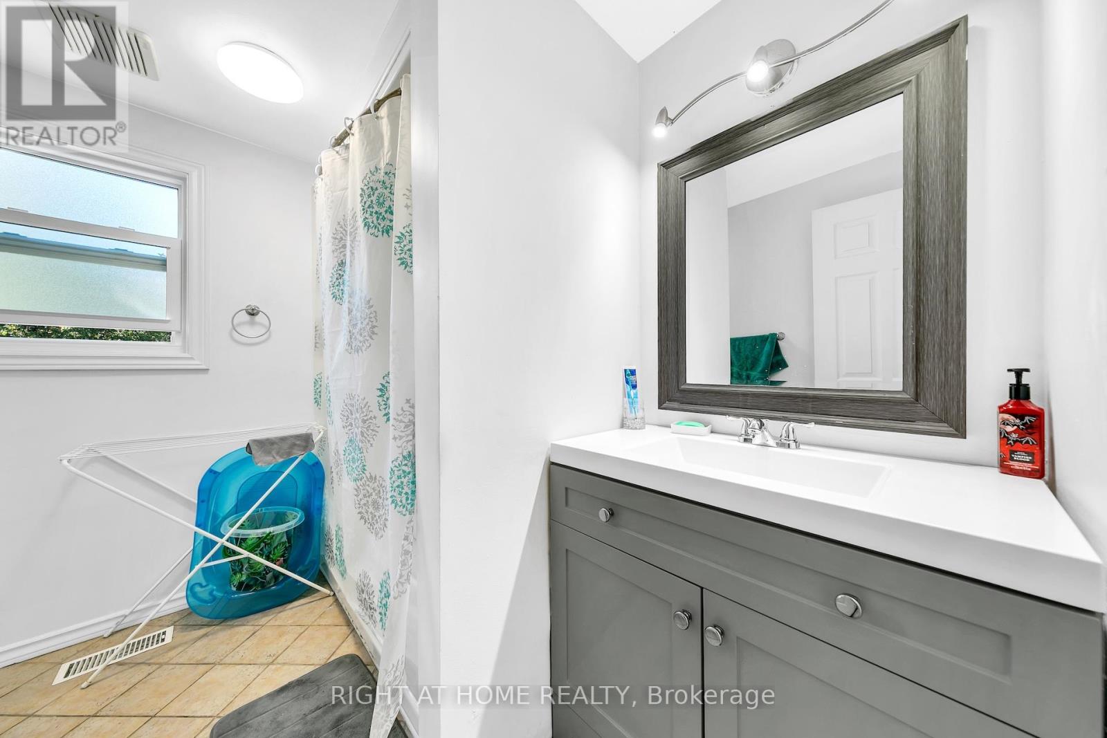 6 - 1460 Garth Street W, Hamilton (Falkirk), Ontario  L9B 1R6 - Photo 24 - X12442025