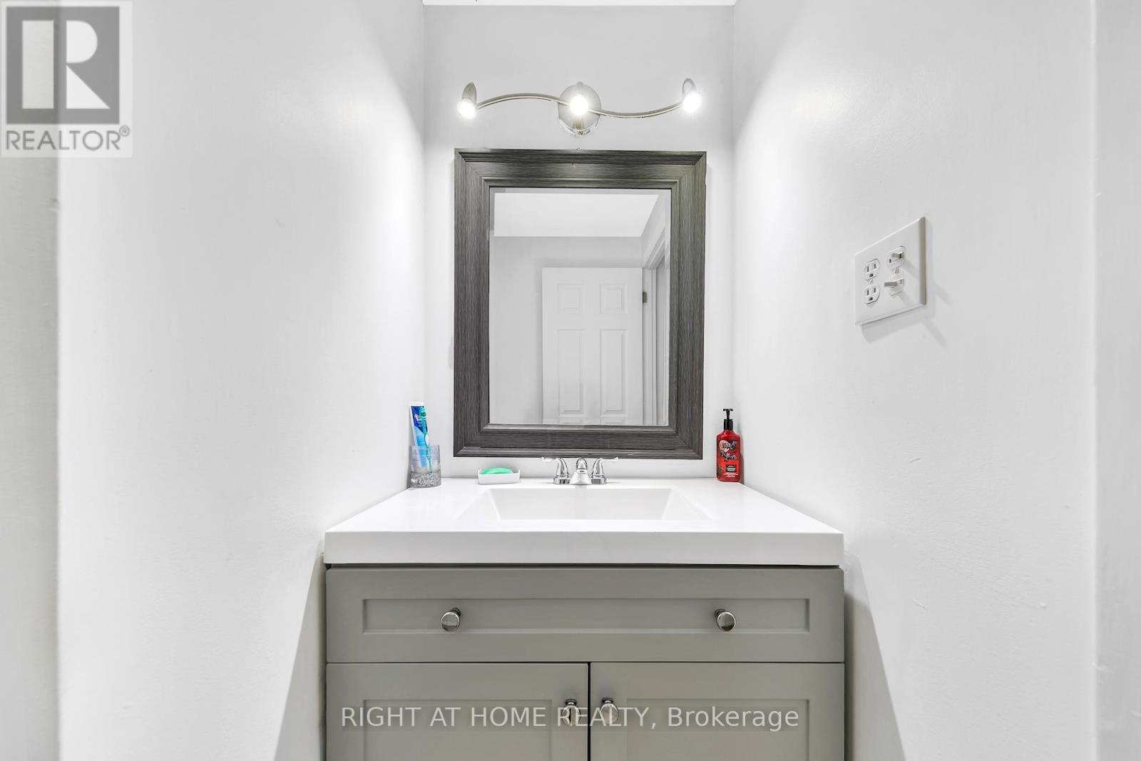 6 - 1460 Garth Street W, Hamilton (Falkirk), Ontario  L9B 1R6 - Photo 27 - X12442025