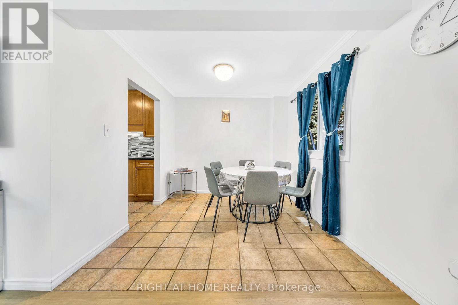 6 - 1460 Garth Street W, Hamilton (Falkirk), Ontario  L9B 1R6 - Photo 9 - X12442025