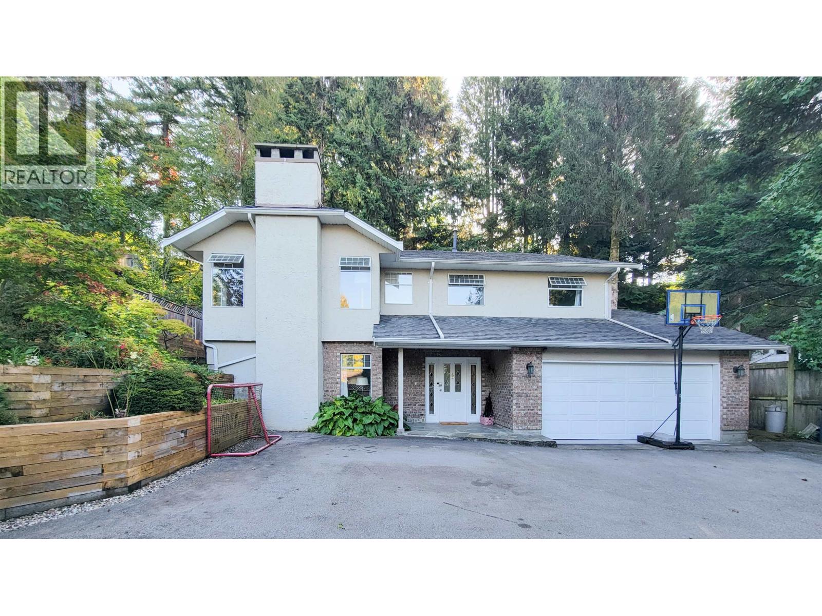 3595 Wellington Crescent, North Vancouver, British Columbia  V7R 3B3 - Photo 1 - R3054632