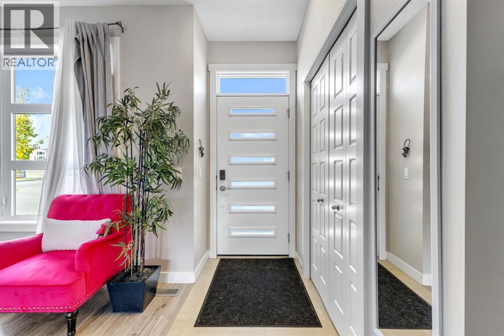 117 Howse Lane Ne, Calgary, Alberta  T3P 0Z3 - Photo 4 - A2260458