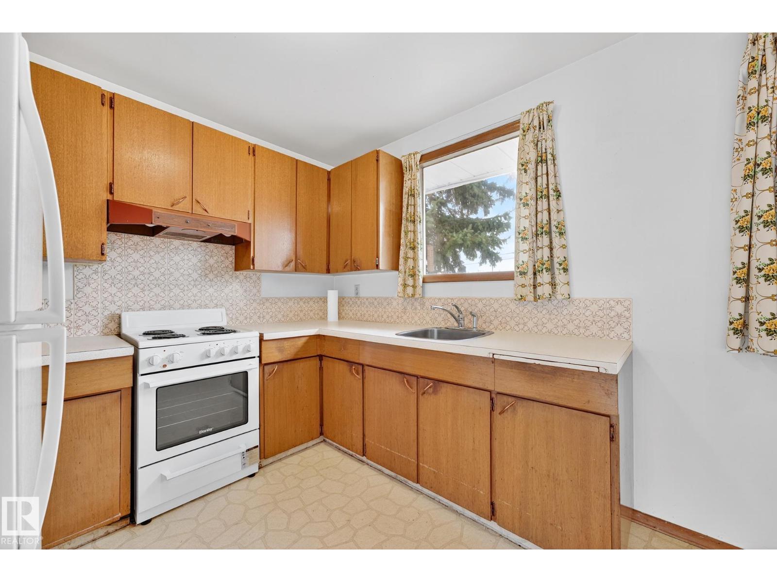 11412 Malmo Rd Nw, Edmonton, Alberta  T6H 4M2 - Photo 25 - E4460592