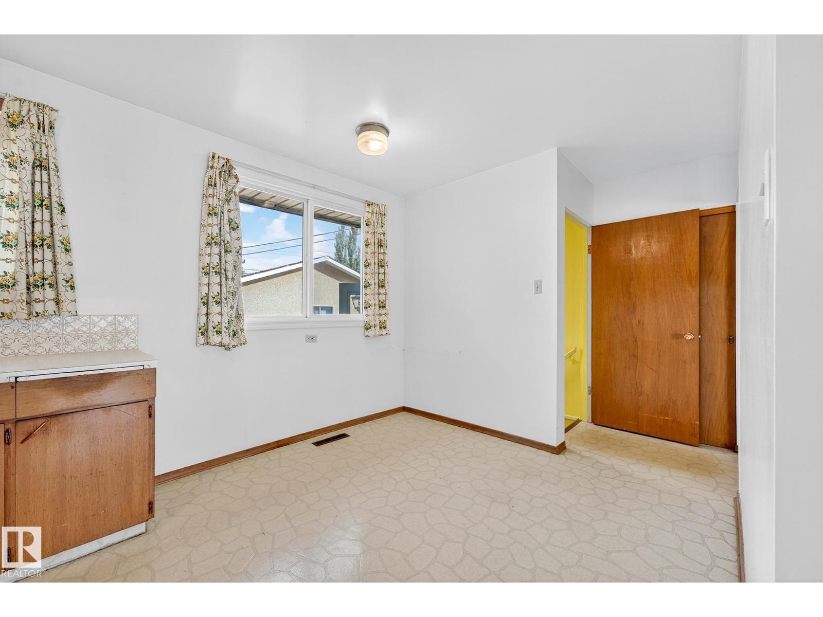 11412 Malmo Rd Nw, Edmonton, Alberta  T6H 4M2 - Photo 26 - E4460592