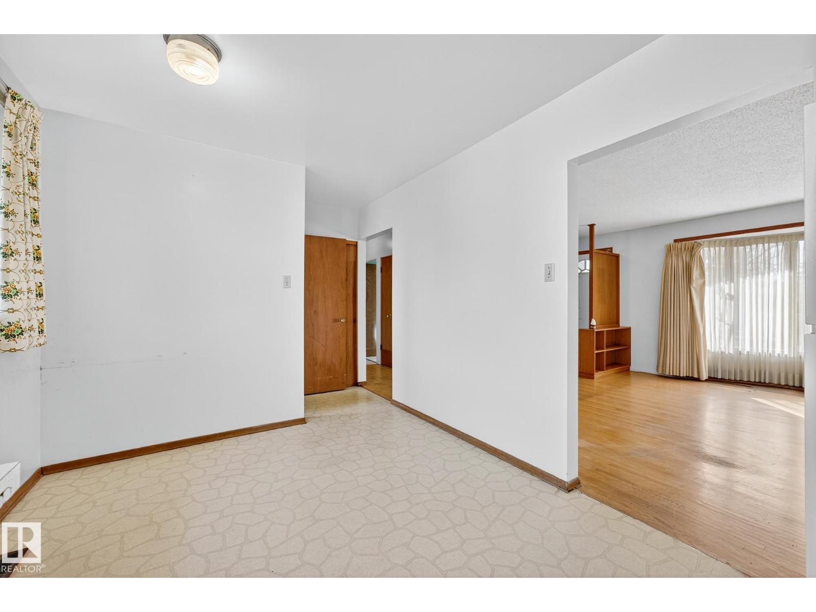 11412 Malmo Rd Nw, Edmonton, Alberta  T6H 4M2 - Photo 27 - E4460592