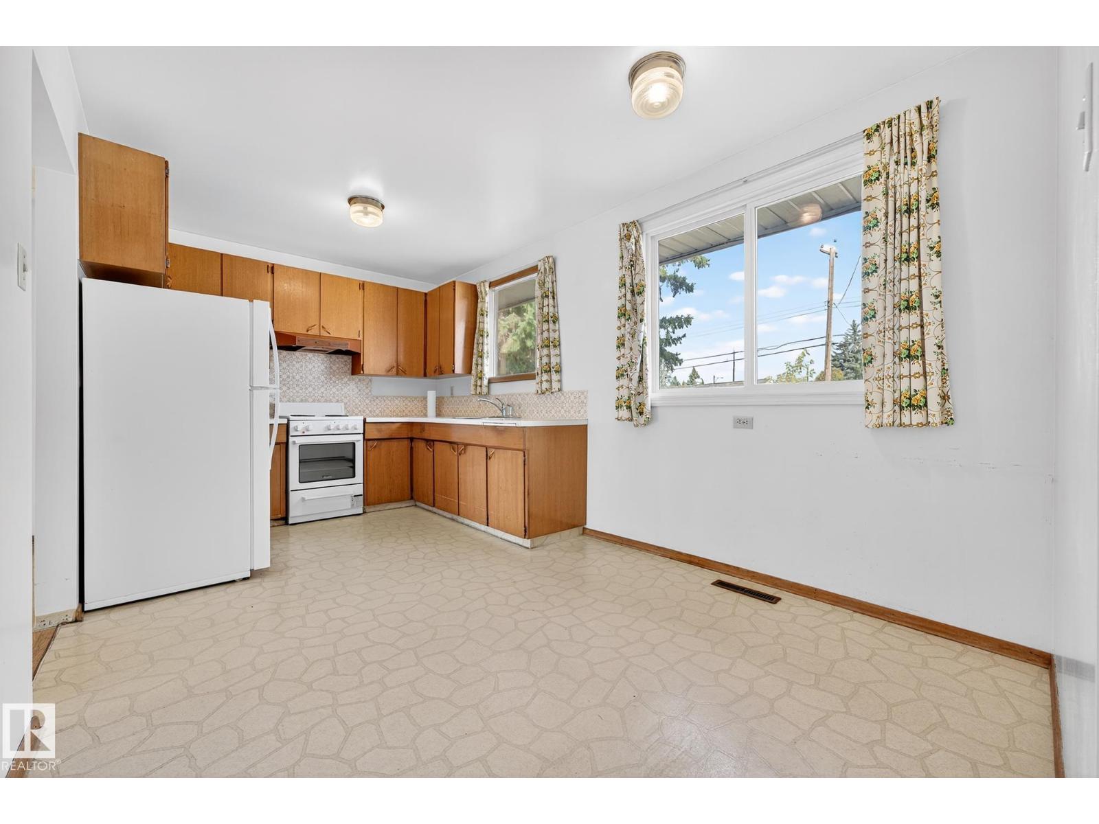 11412 Malmo Rd Nw, Edmonton, Alberta  T6H 4M2 - Photo 28 - E4460592