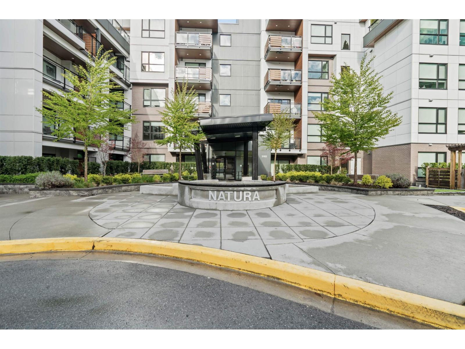 502 3182 Gladwin Road, Abbotsford, British Columbia  V2T 0K8 - Photo 3 - R3050512