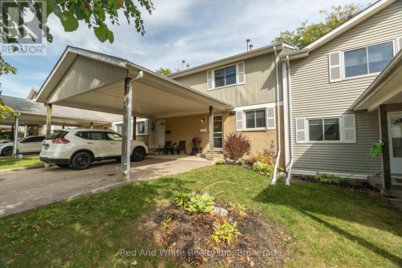 3 - 255 NORTHLAKE DRIVE, Waterloo, Ontario