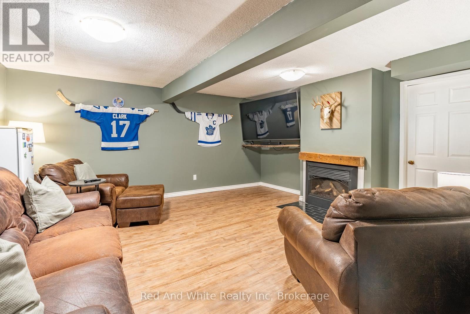 3 - 255 Northlake Drive, Waterloo, Ontario  N2V 1Z2 - Photo 22 - X12442100