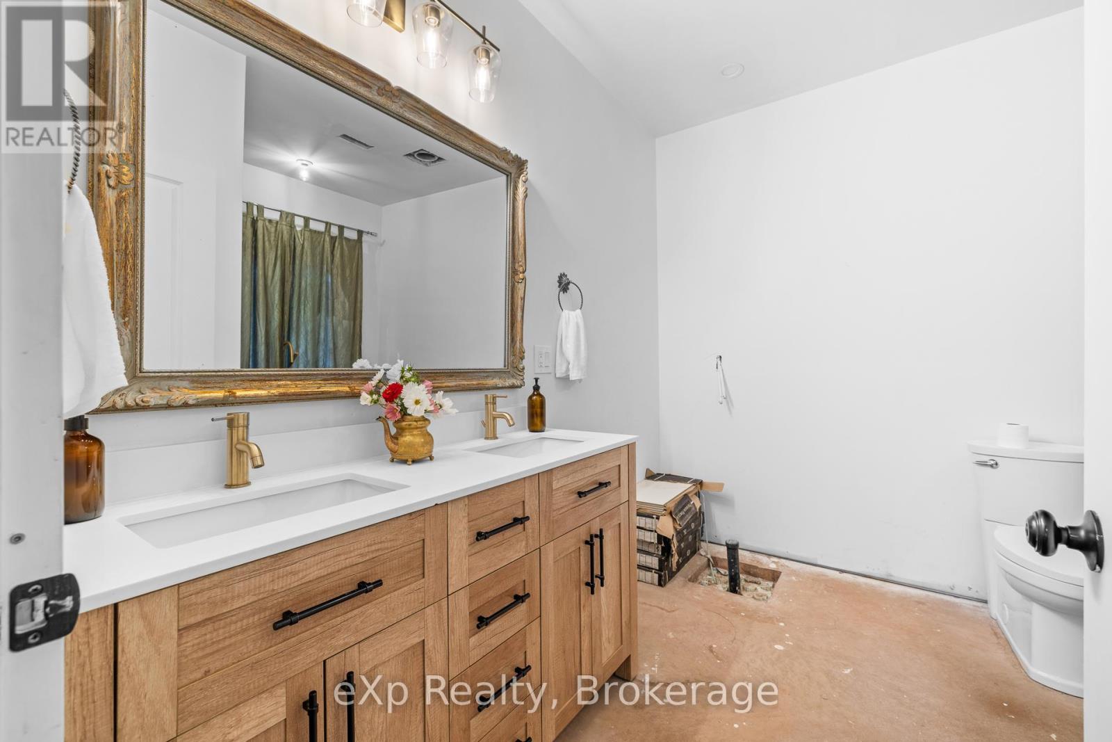 245700 22 Side Road, Meaford, Ontario  N4L 0A7 - Photo 19 - X12442103