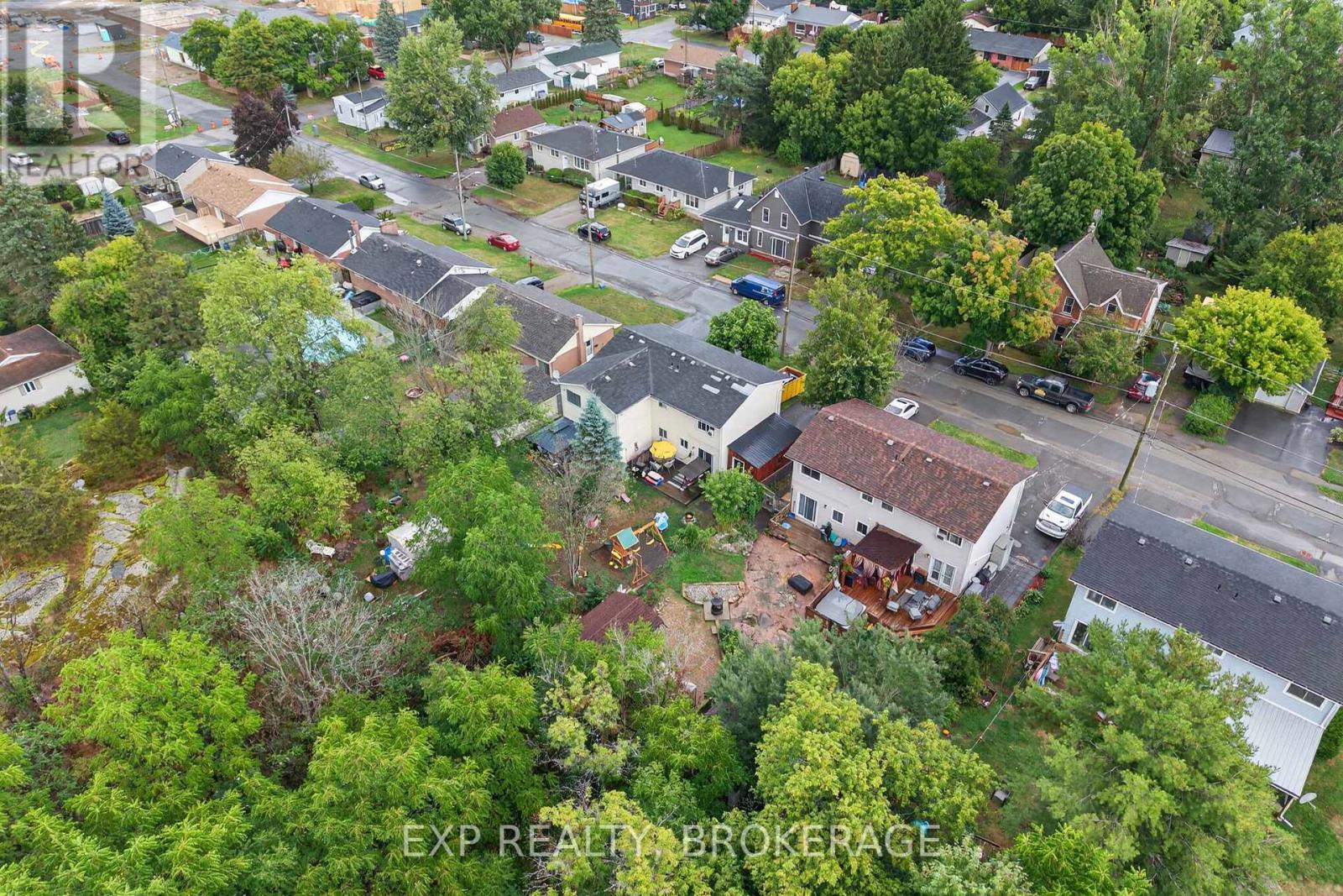 122 Birch Street, Gananoque, Ontario  K7G 2T4 - Photo 24 - X12442074