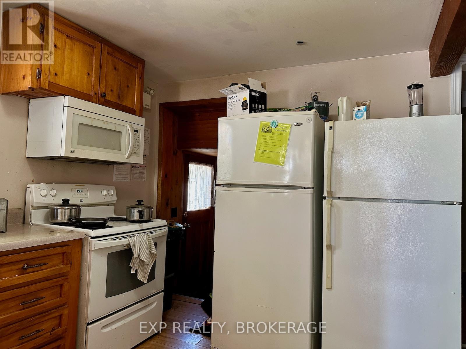 77 Cartwright Street, Kingston, Ontario  K7M 1P6 - Photo 4 - X12442094