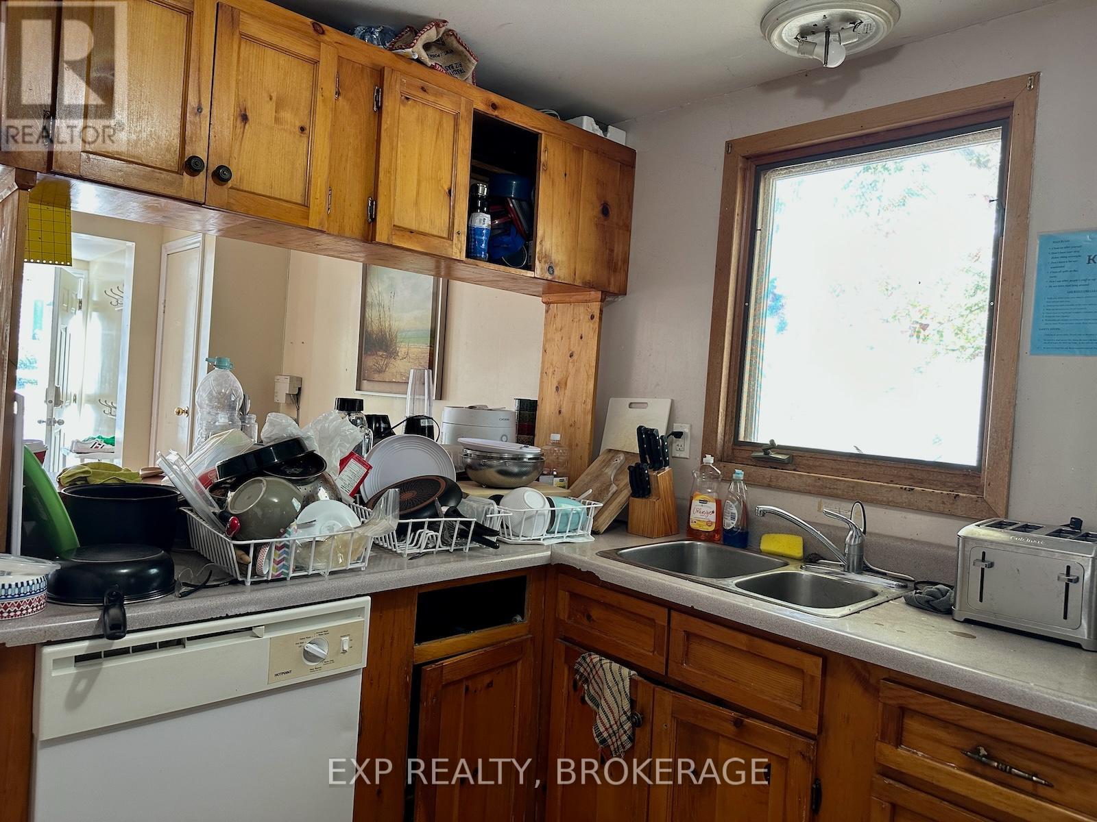 77 Cartwright Street, Kingston, Ontario  K7M 1P6 - Photo 5 - X12442094