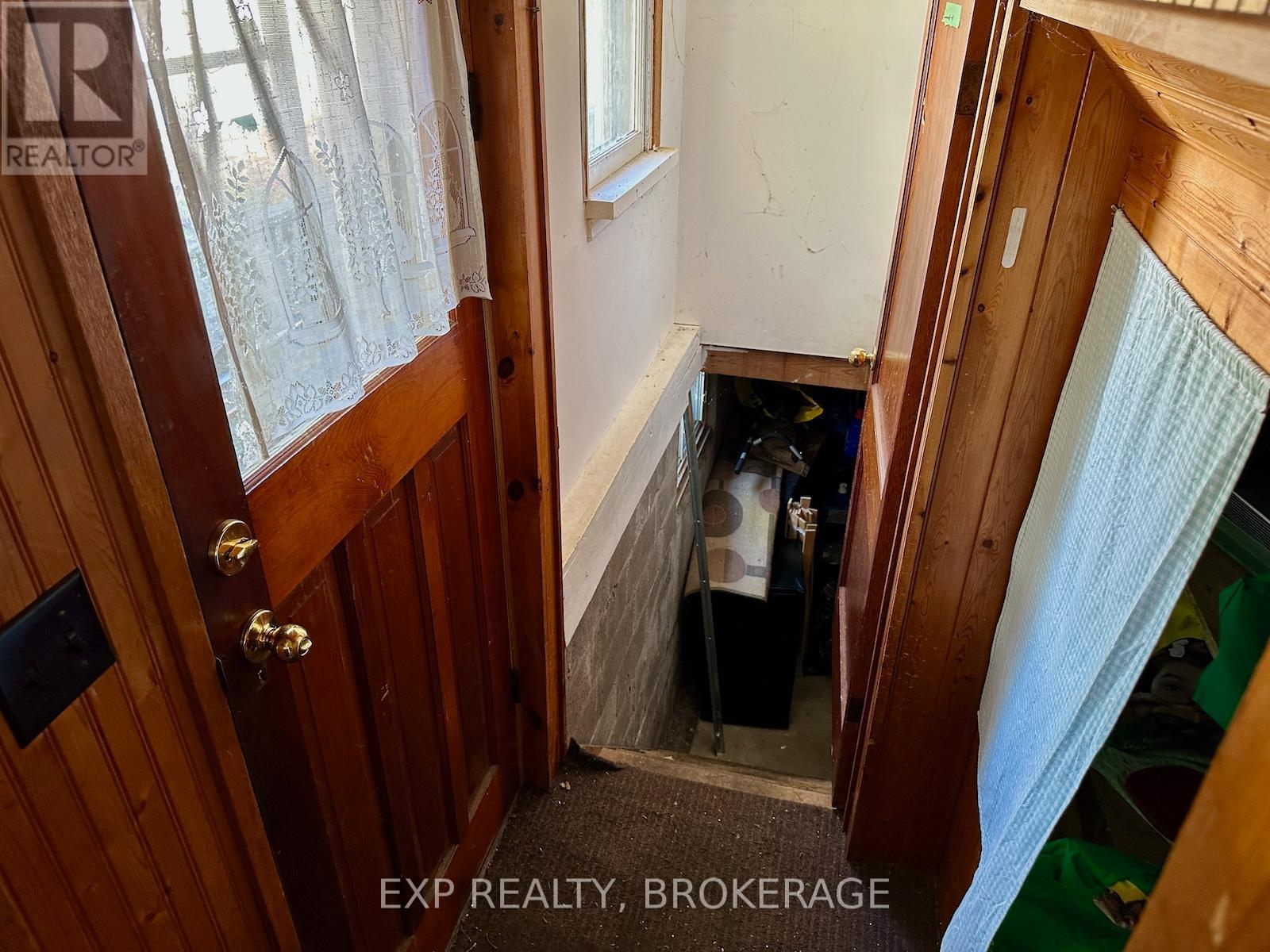77 Cartwright Street, Kingston, Ontario  K7M 1P6 - Photo 7 - X12442094