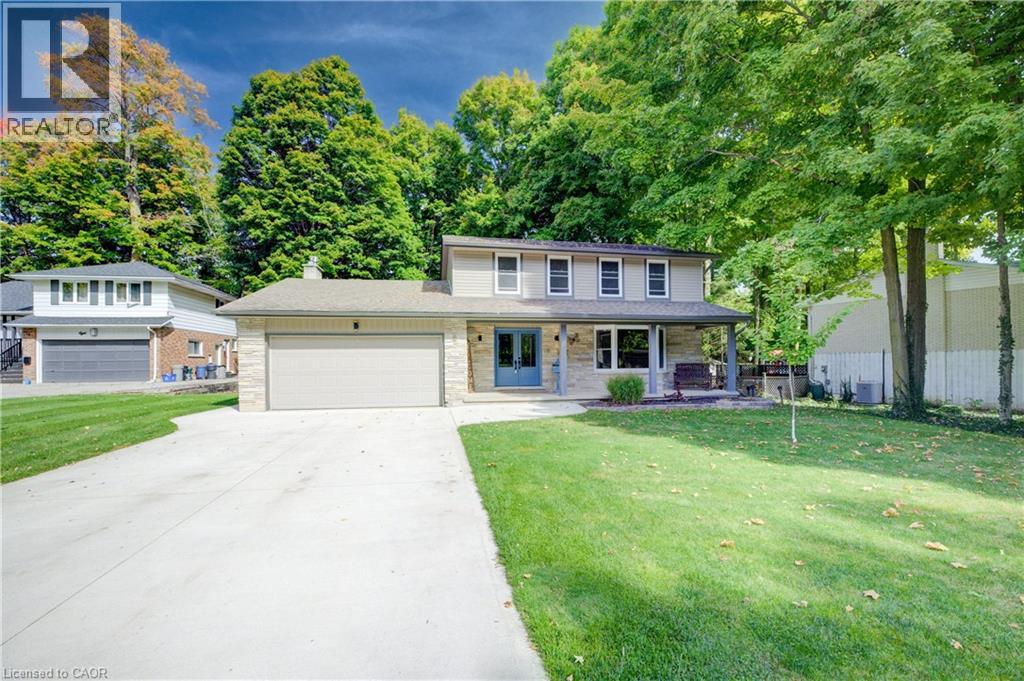 6 PURPLE MARTIN Court, Elmira, Ontario