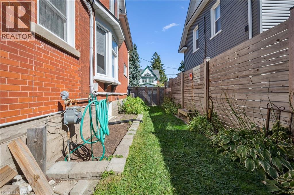 45 Samuel Street, Kitchener, Ontario  N2H 1P2 - Photo 37 - 40774236