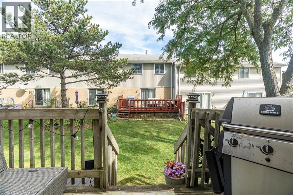 255 Northlake Drive Unit# 3, Waterloo, Ontario  N2V 1Z2 - Photo 28 - 40772393