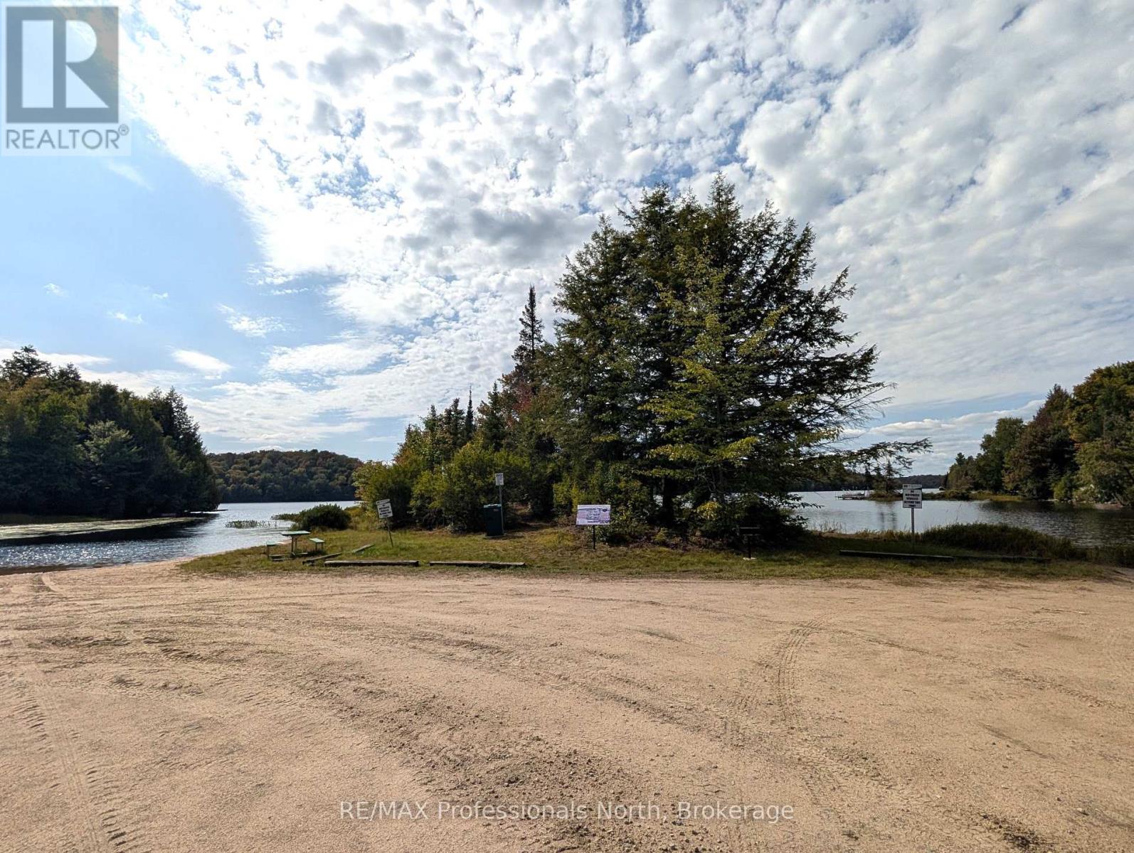 611 Bray Lake Road, Machar, Ontario  P0A 1X0 - Photo 17 - X12442109