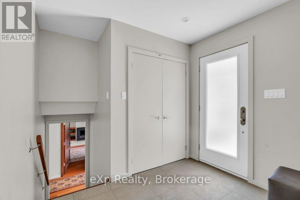 18 Colborn Street, Guelph, Ontario  N1G 2M5 - Photo 22 - X12442113