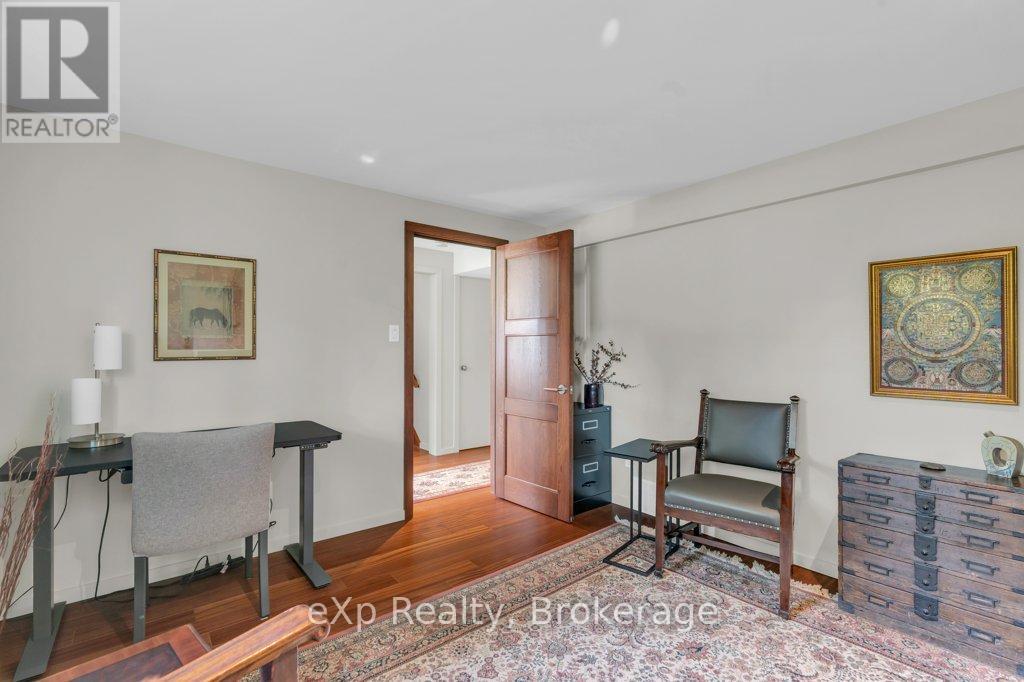 18 Colborn Street, Guelph, Ontario  N1G 2M5 - Photo 26 - X12442113