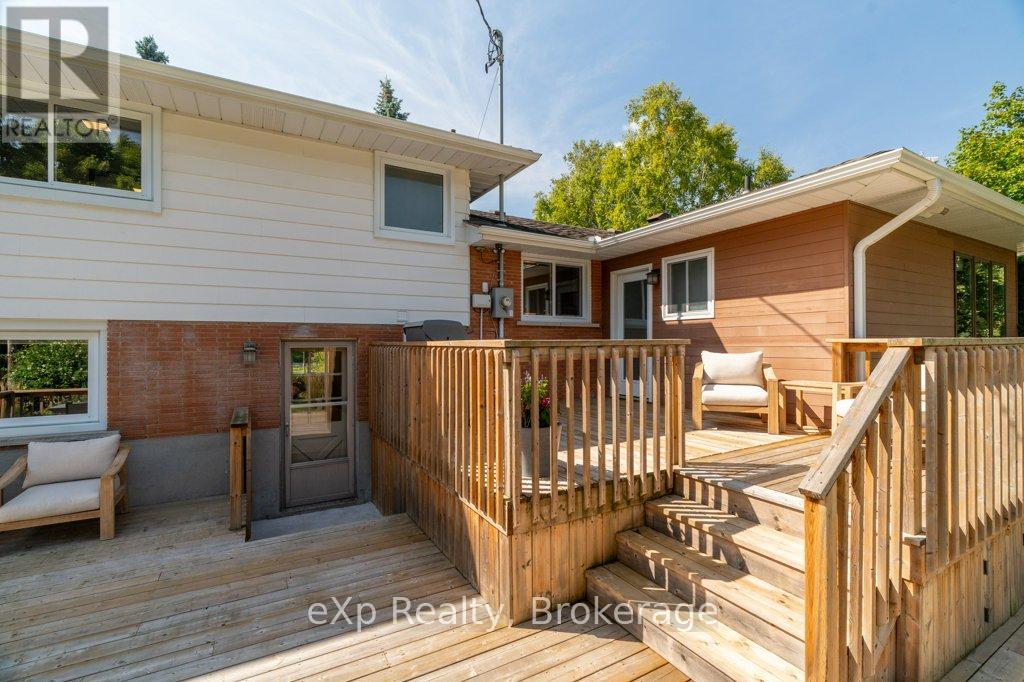 18 Colborn Street, Guelph, Ontario  N1G 2M5 - Photo 37 - X12442113