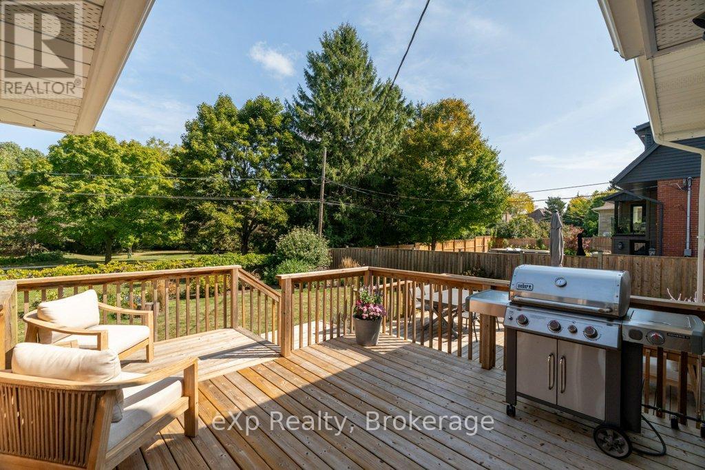 18 Colborn Street, Guelph, Ontario  N1G 2M5 - Photo 38 - X12442113