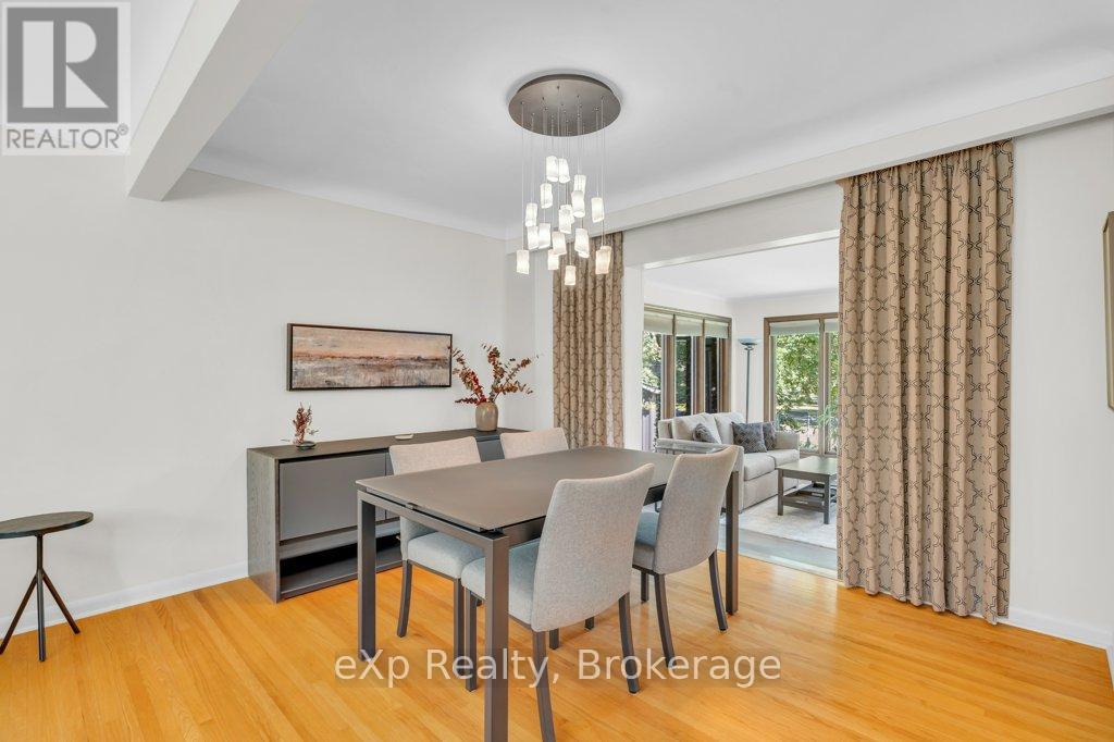 18 Colborn Street, Guelph, Ontario  N1G 2M5 - Photo 7 - X12442113