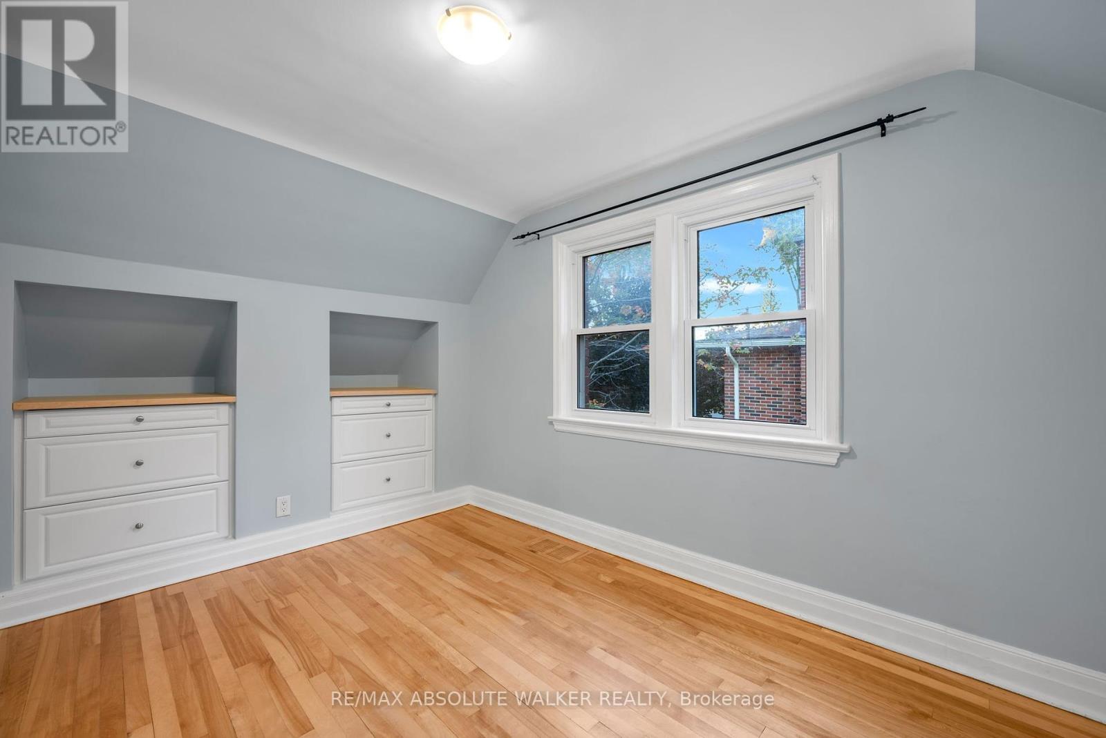 899 Maplewood Avenue, Ottawa, Ontario  K2B 5V6 - Photo 18 - X12418364