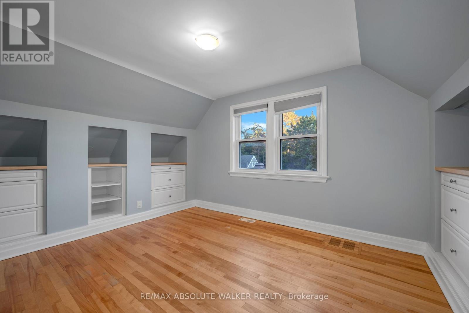 899 Maplewood Avenue, Ottawa, Ontario  K2B 5V6 - Photo 22 - X12418364