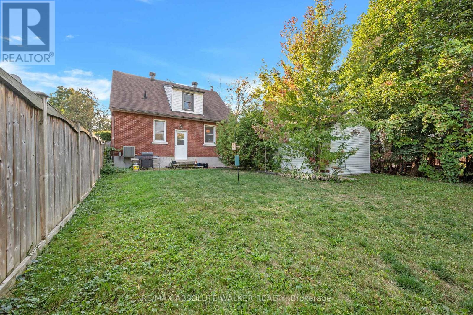 899 Maplewood Avenue, Ottawa, Ontario  K2B 5V6 - Photo 28 - X12418364
