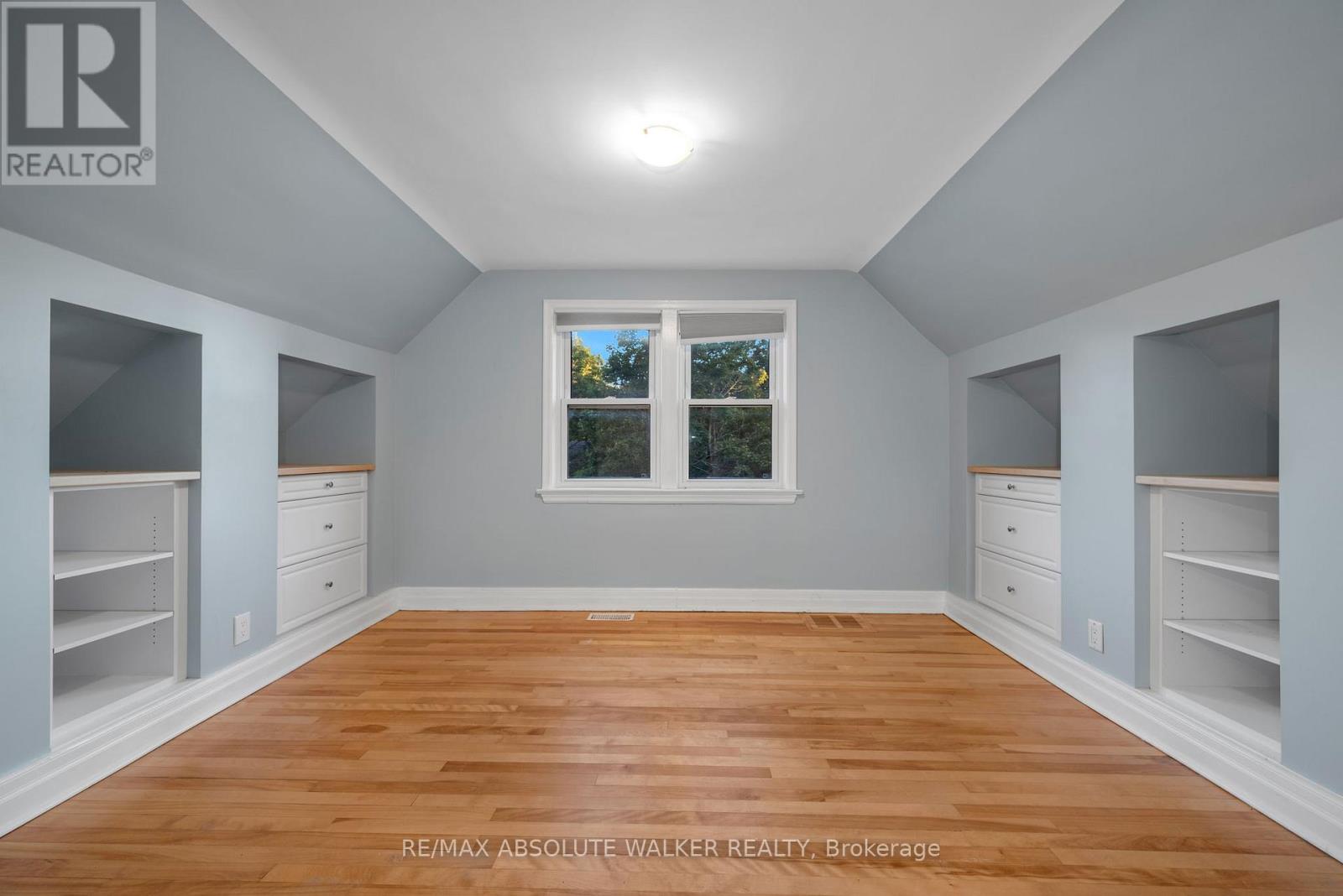 899 Maplewood Avenue, Ottawa, Ontario  K2B 5V6 - Photo 21 - X12418364