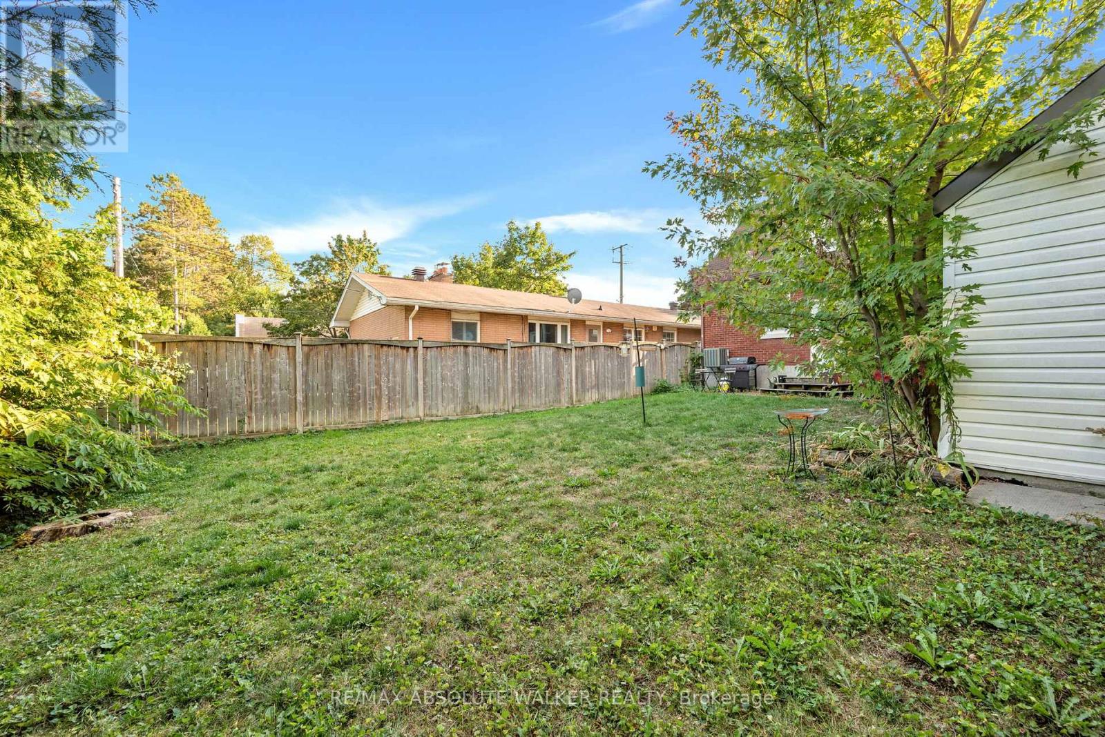 899 Maplewood Avenue, Ottawa, Ontario  K2B 5V6 - Photo 26 - X12418364