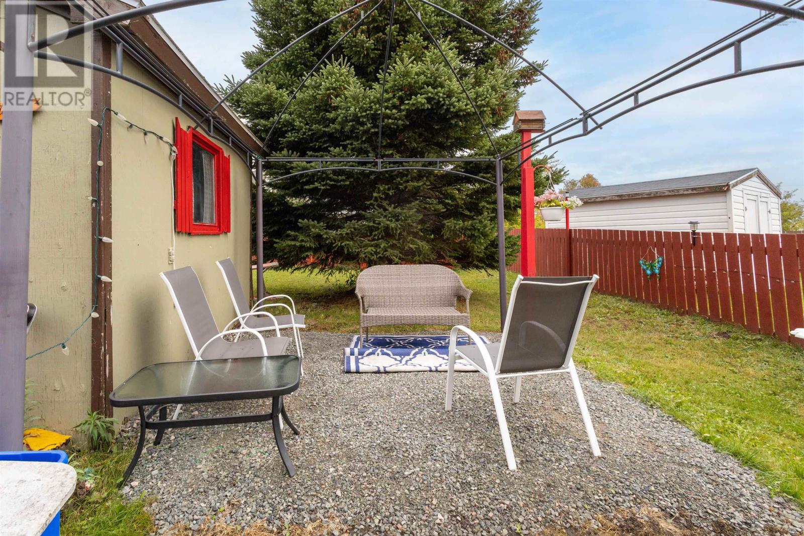 133 Dorchester Street, Glace Bay, Nova Scotia  B1A 3P2 - Photo 29 - 202524962