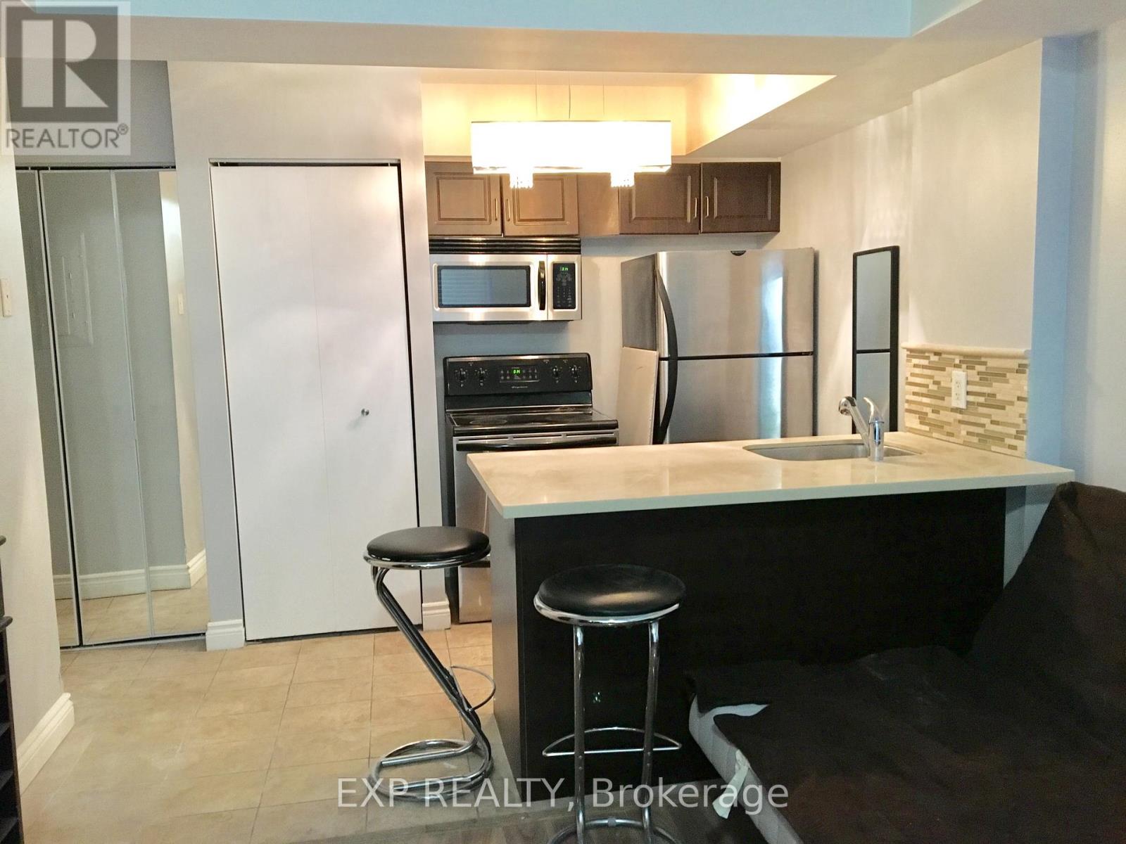 635 - 38 WESTERN BATTERY ROAD, Toronto, Ontario