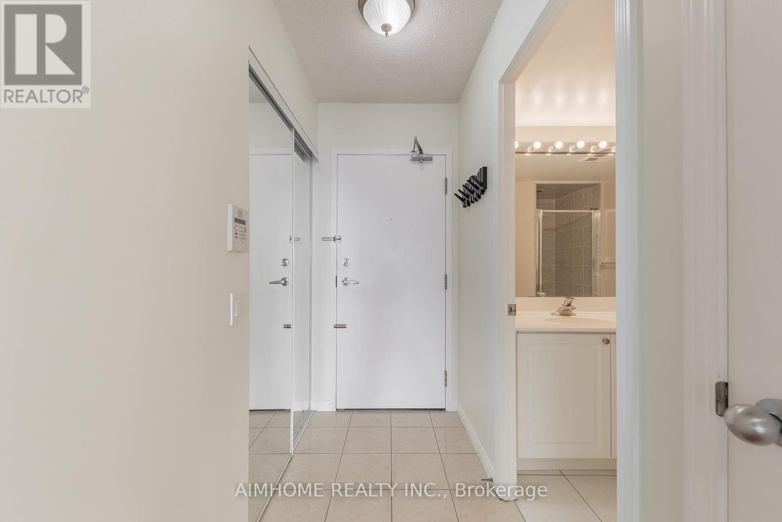 1106 - 30 Harrison Garden Boulevard, Toronto, Ontario  M2N 7A9 - Photo 4 - C12336174