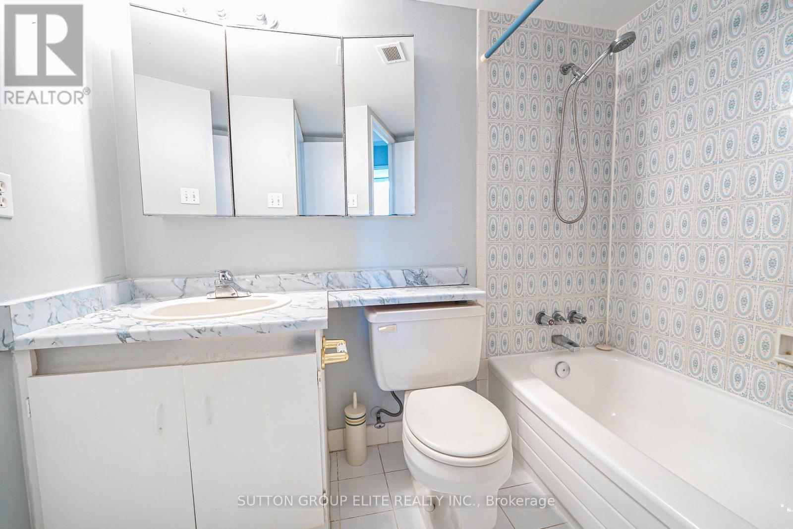 1203 - 3590 Kaneff Crescent, Mississauga, Ontario  L5A 3X3 - Photo 29 - W12286533