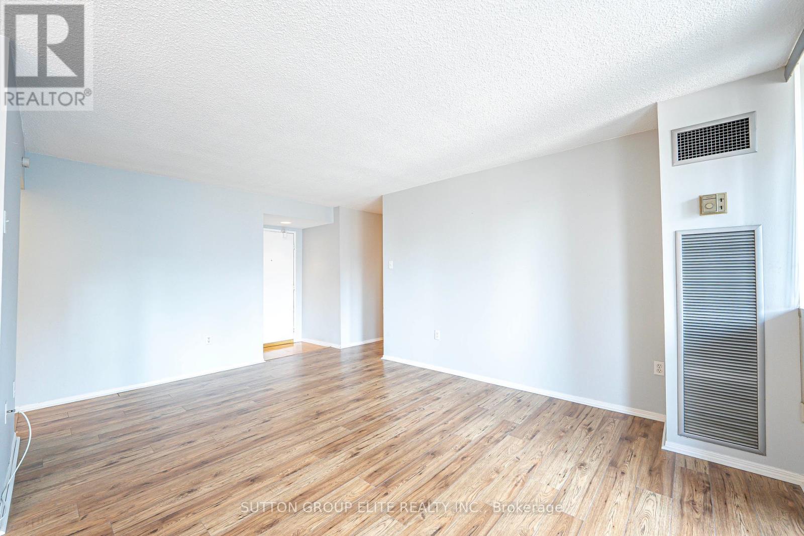 1203 - 3590 Kaneff Crescent, Mississauga, Ontario  L5A 3X3 - Photo 9 - W12286533