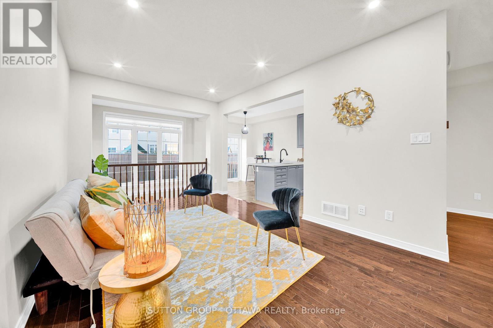 747 Oakglade Avenue, Ottawa, Ontario  K2M 0B5 - Photo 5 - X12442031