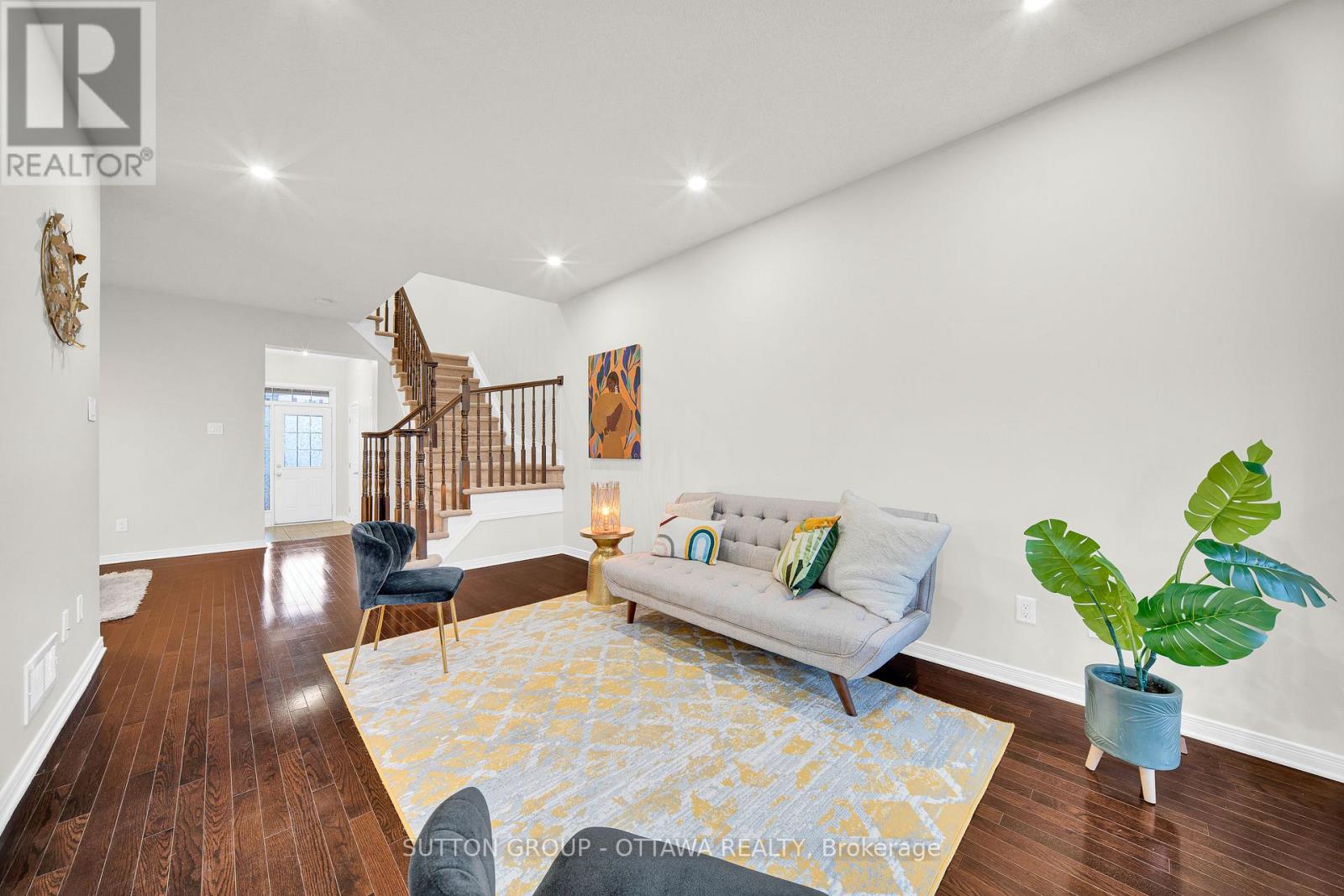 747 Oakglade Avenue, Ottawa, Ontario  K2M 0B5 - Photo 6 - X12442031