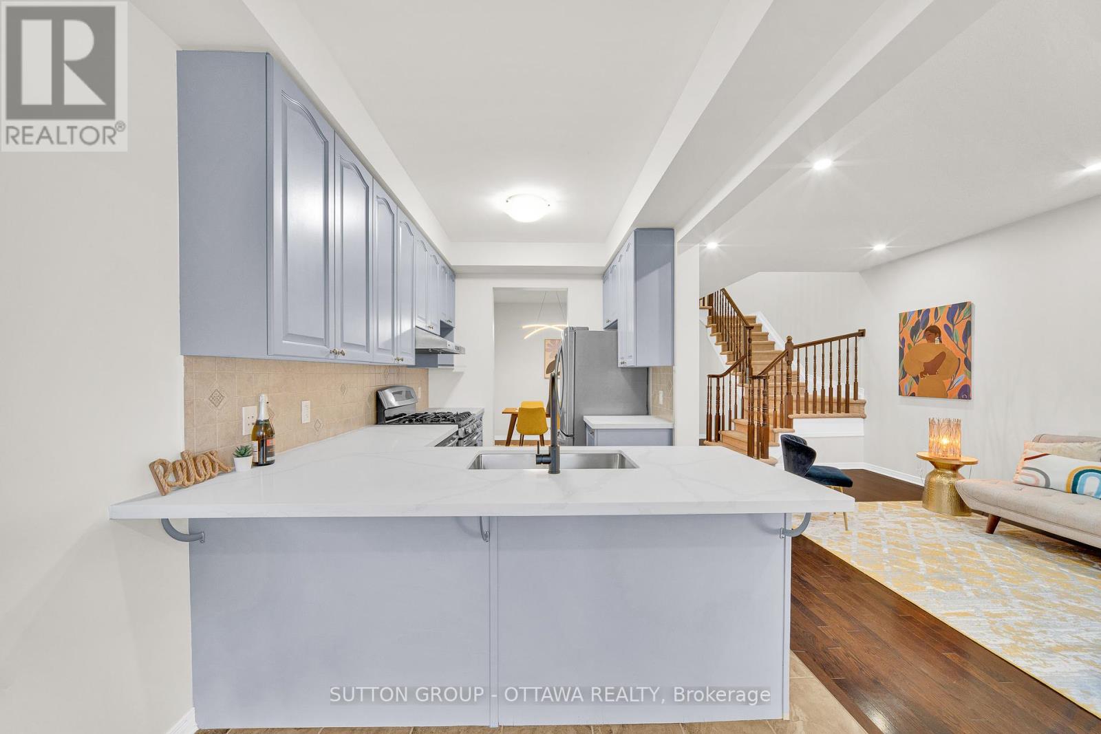 747 Oakglade Avenue, Ottawa, Ontario  K2M 0B5 - Photo 8 - X12442031