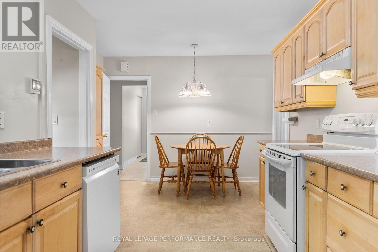 5 Revol Road, Ottawa, Ontario  K2G 0B8 - Photo 21 - X12442036