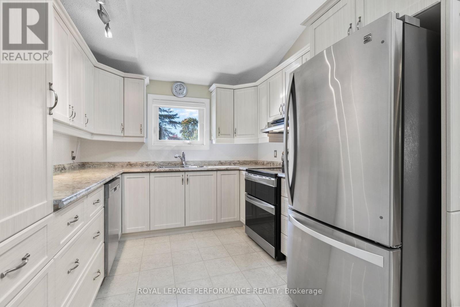 5 Revol Road, Ottawa, Ontario  K2G 0B8 - Photo 27 - X12442036