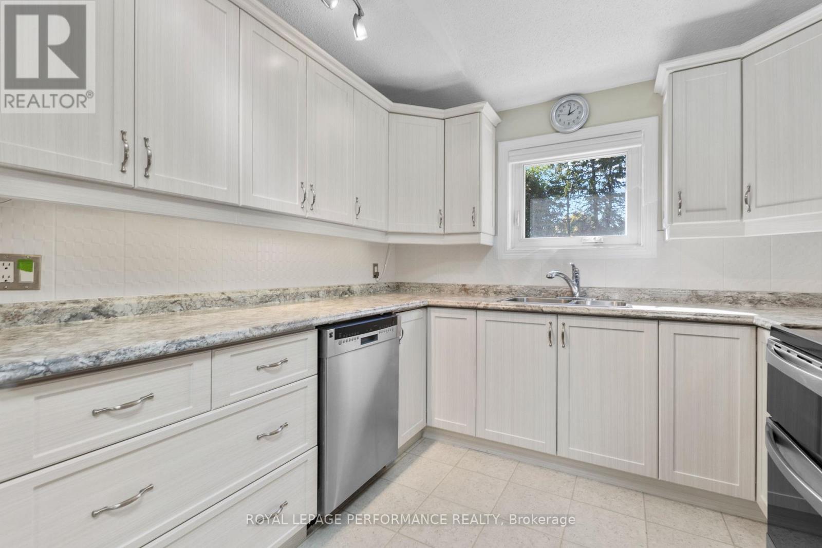 5 Revol Road, Ottawa, Ontario  K2G 0B8 - Photo 28 - X12442036