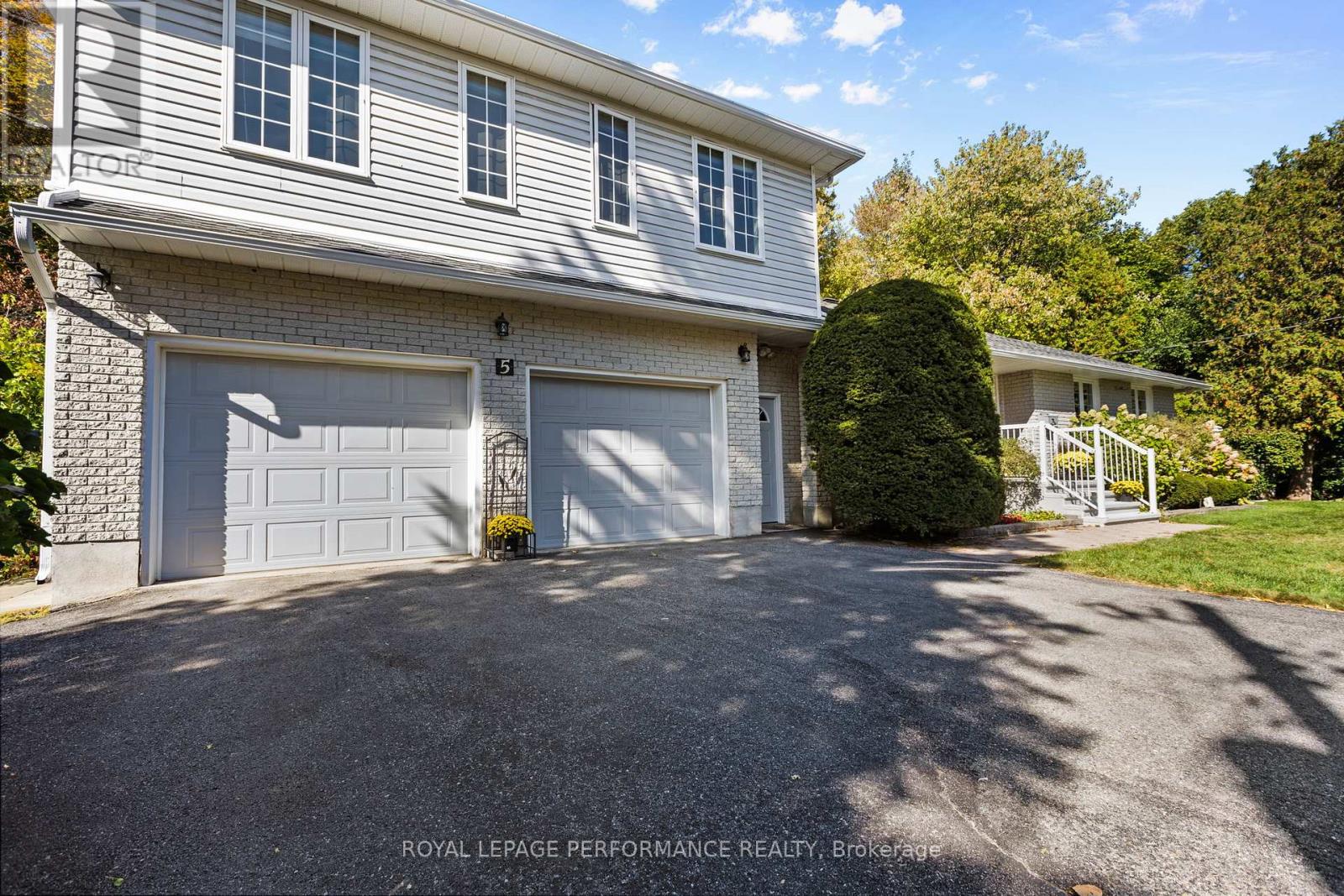 5 Revol Road, Ottawa, Ontario  K2G 0B8 - Photo 3 - X12442036