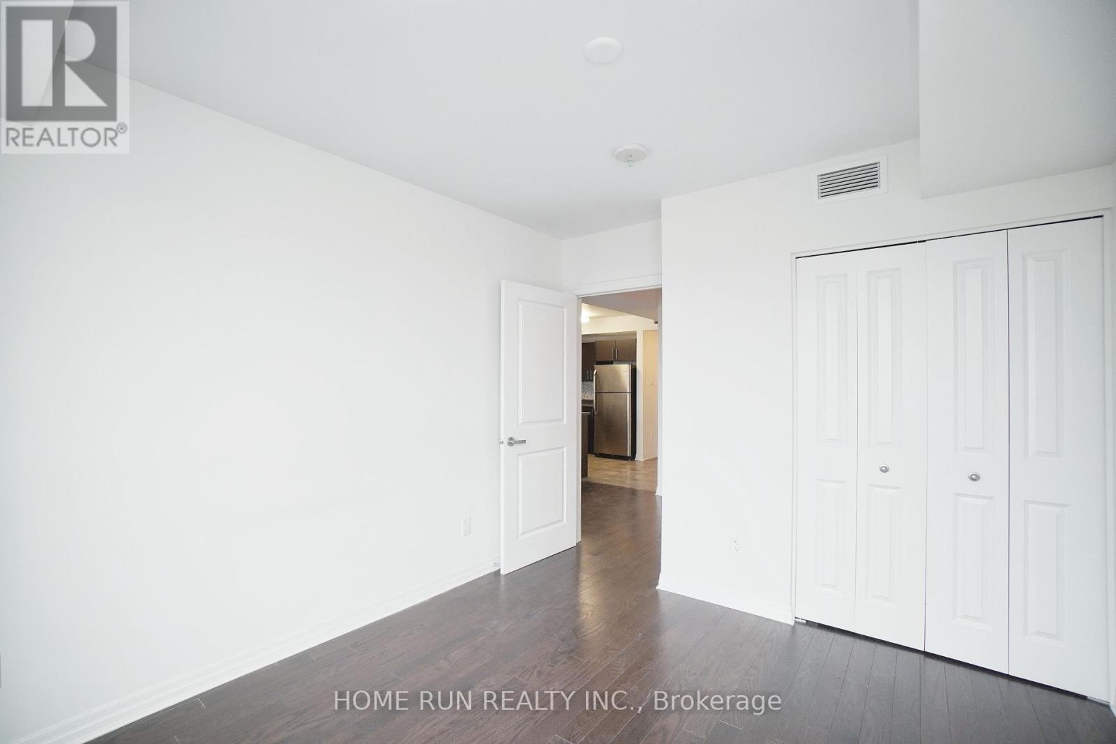 1704 - 195 Besserer Street, Ottawa, Ontario  K1N 0B6 - Photo 10 - X12442049